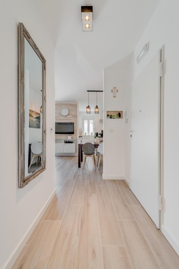Appartement New, Private Heated Swimming Pool, Free Parking, Trogir Centar Extérieur photo